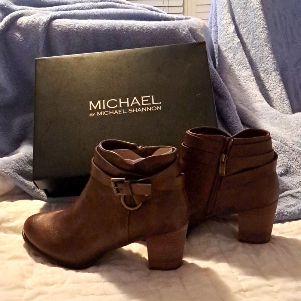 MICHAEL BY MICHAEL Shannon